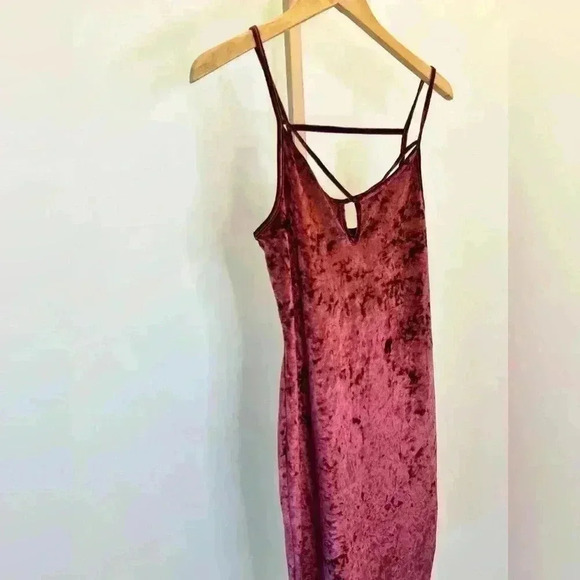 Popular Basics Women's Velvet Slip Dress Red Midi Vintage Y2K Scoop Neck M - Picture 2 of 7